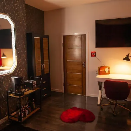 Opulent 1 Bedroom Cosy * Birmingham